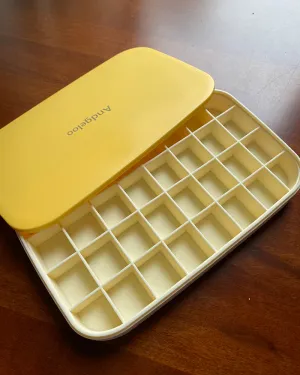 Andgeloo ice cube mold,Easy-Release Silicone & Flexible  Cube Trays with Spill-Resistant Removable Lid