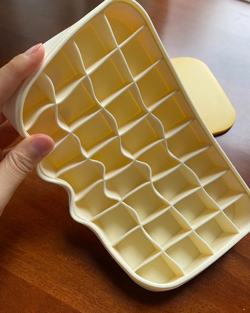 Andgeloo ice cube mold,Easy-Release Silicone & Flexible  Cube Trays with Spill-Resistant Removable Lid