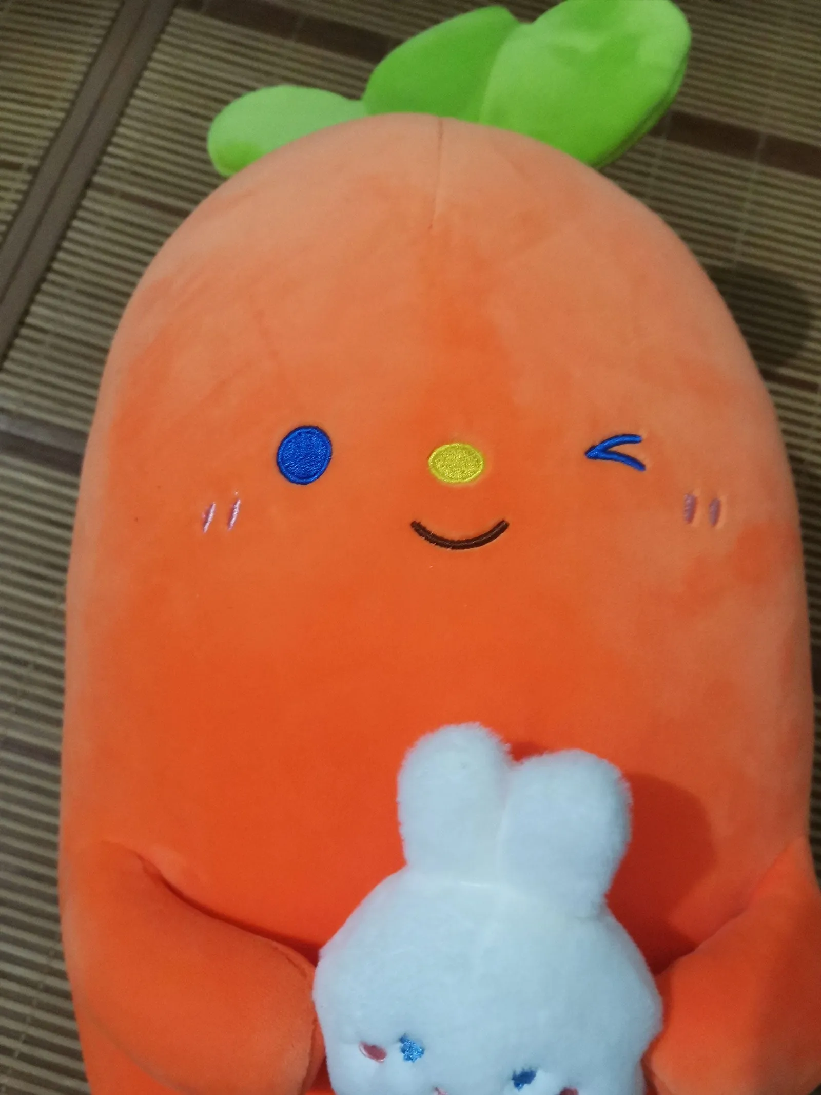 cumohug Bolsters,Stuffed Plush Soft Carrot Hugging Pillow