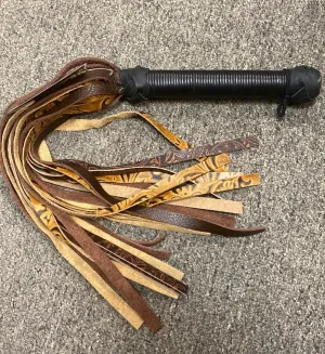 Dragontailz Basic Flogger Limited Ed Tri Color