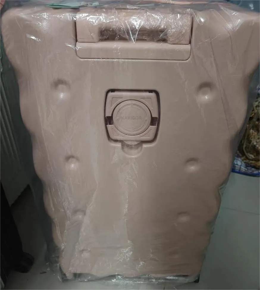 KAVIGOR Travel cases, travel rolling luggage with hard surface