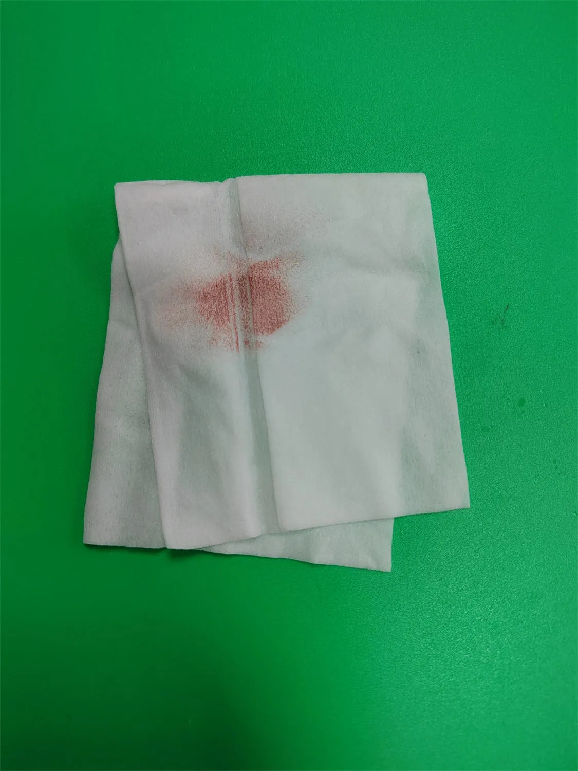 LEOBOX Wipes impregnated with a cleaning preparation， non-alcoholic makeup remover wipes