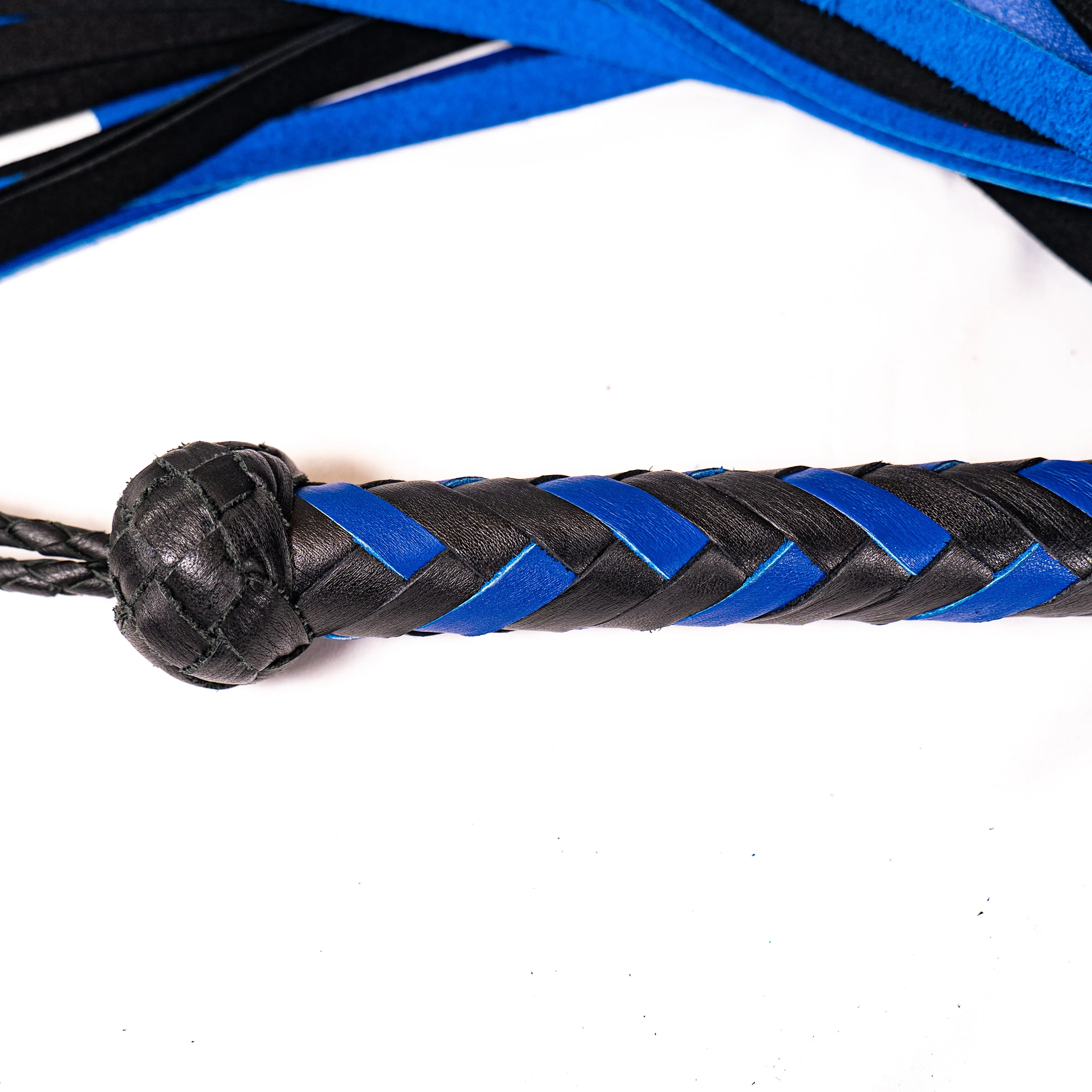 Rapture Leather Deertan Cowhide Flogger in Blue & Black