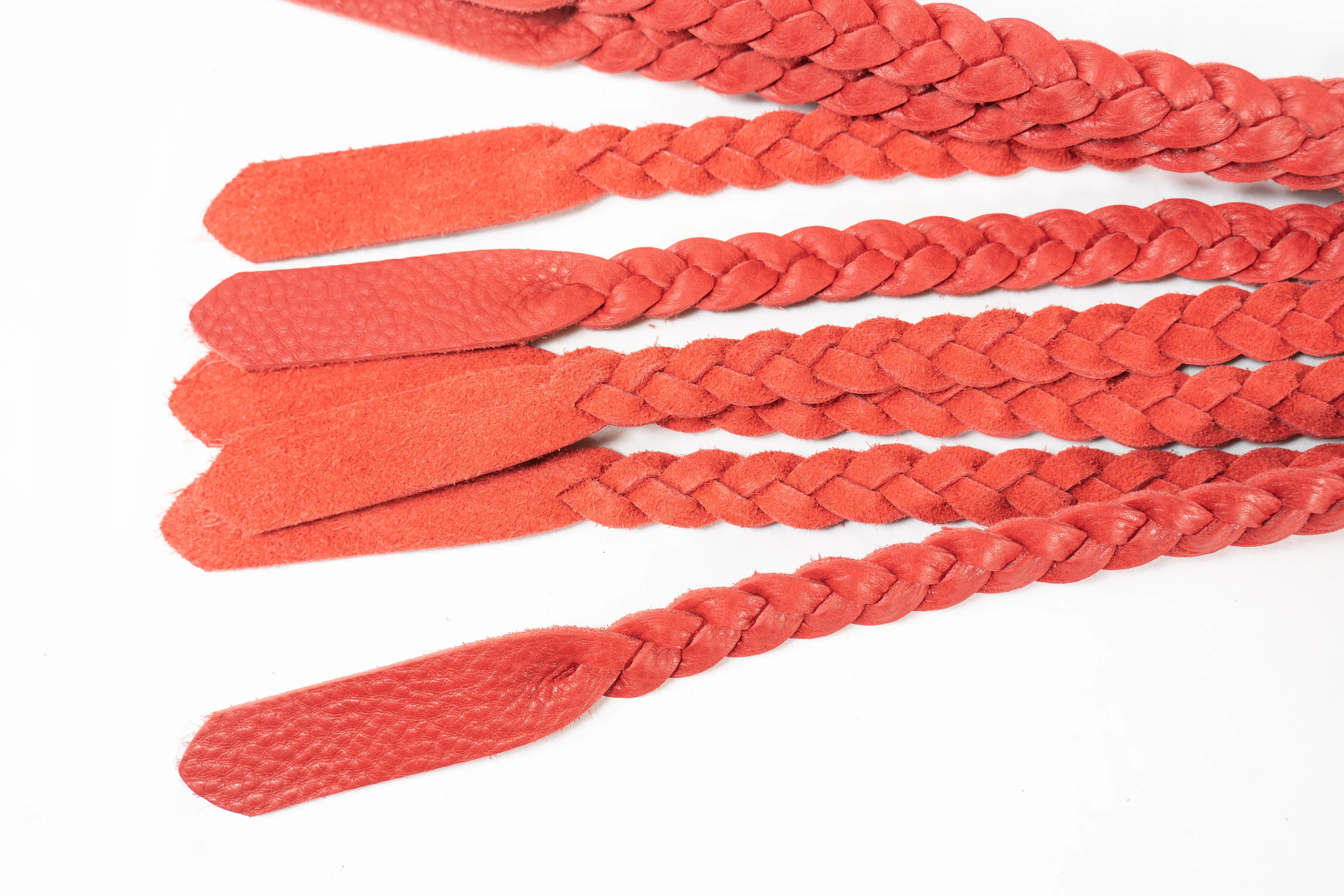 Rapture Leather Medusa Flogger in Red & Black