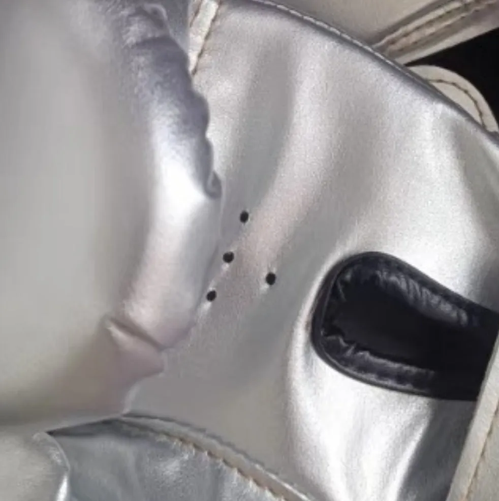 Yiyiyousheng Boxing gloves, synthetic leather boxing gloves